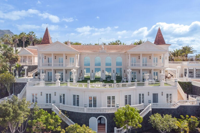 Luxury-Villa-fortis-cbs-in-the-sun-spain