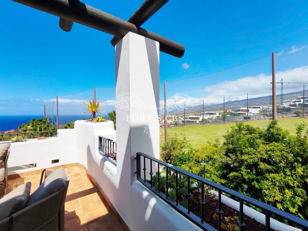 Luxury Apartment on Prestigious Golf Resort