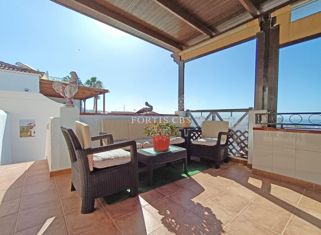 Detached Villa with Private Pool and Lovely Views