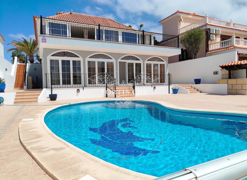 Fantastic Detached Villa with Private Pool in Popular Area on the Costa Adeje Coastline