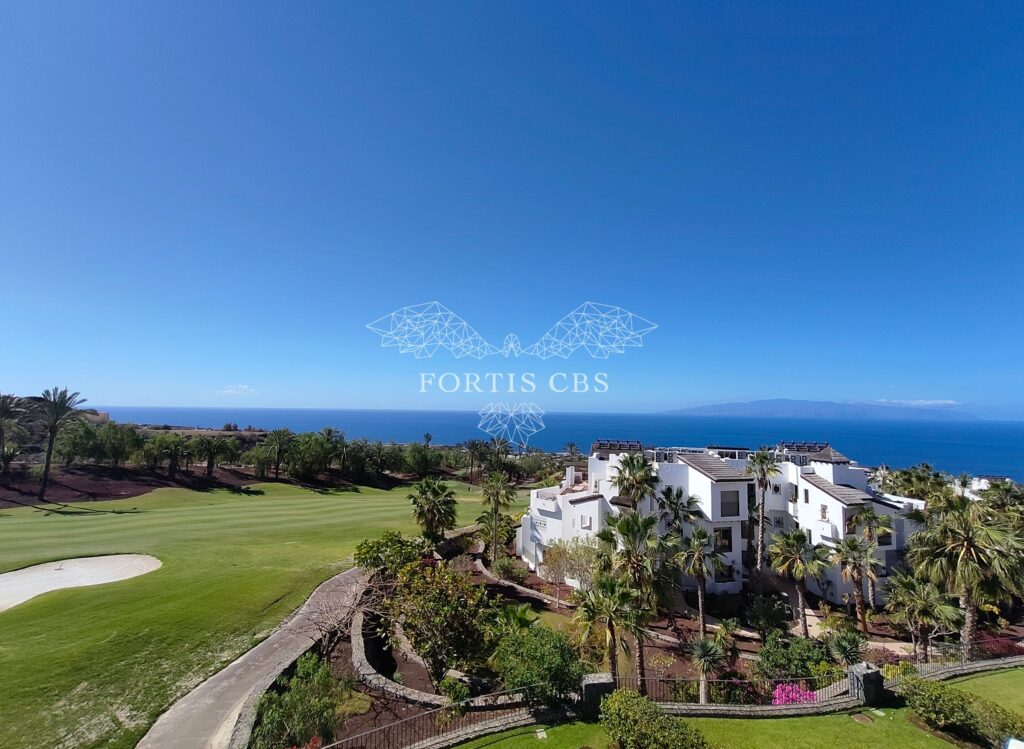 Stunning Three Bedroom Corner Penthouse in Prestigious Resort