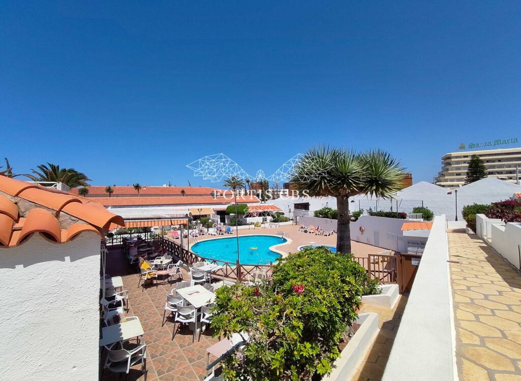 Very Nice and Spacious, Ground Floor One Bedroom Corner Apartment in a Great Location