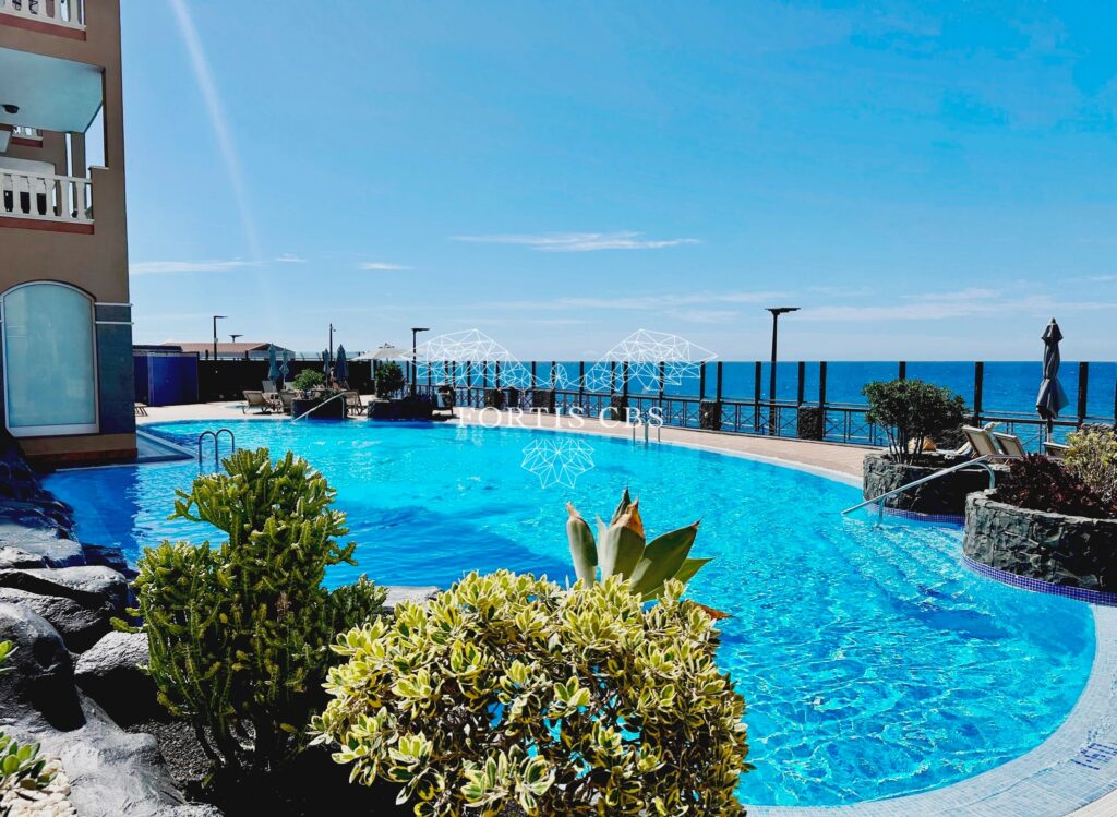 Penthouse Apartment in Luxury Sea Front Complex