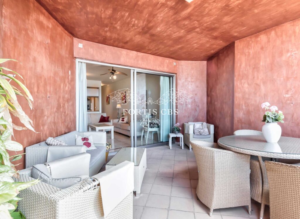 Stylish One Bedroom Apartment with Sea Views in Prime Palm-Mar Location