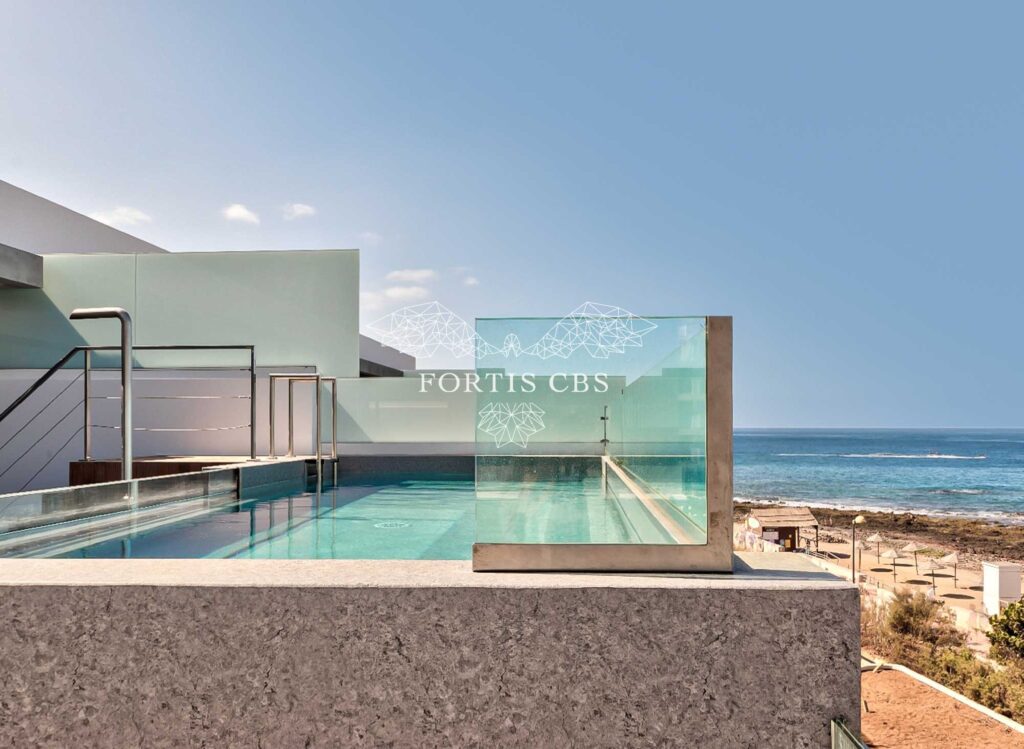 Incredible Sea Front Dream Villa with Fantastic Pool