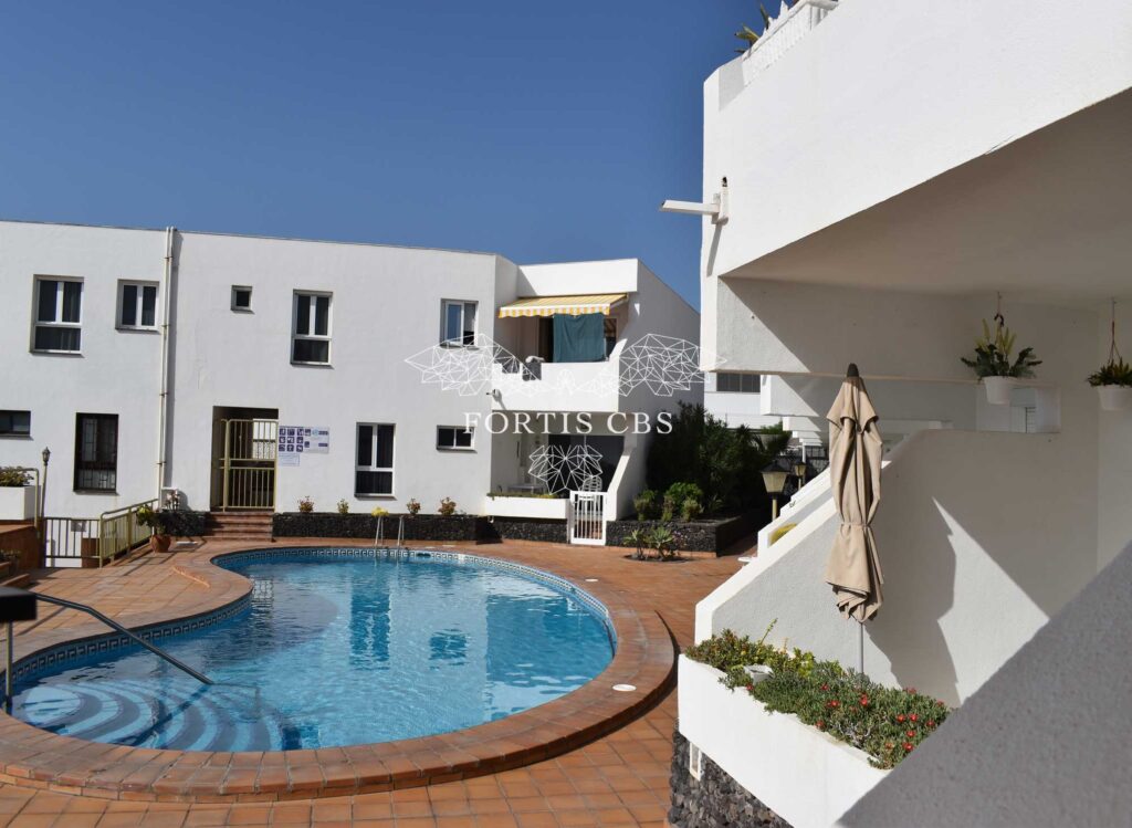 Beautiful One Bedroom Apartment in Seafront Complex