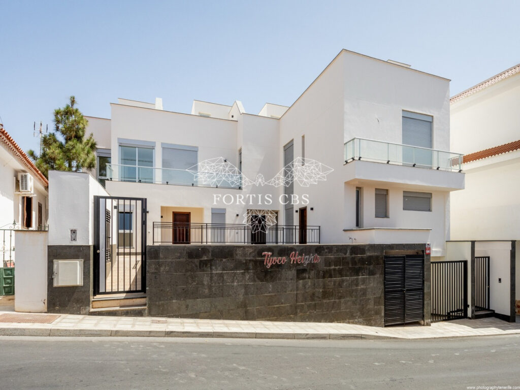 Selection of Brand New Three Bedroom Townhouses in a Quiet Location