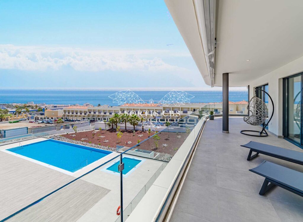 Fabulous Three Bedroom Penthouse with Stunning Views